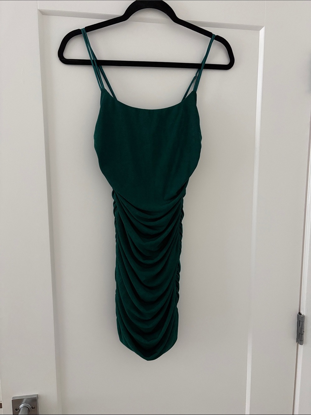 Lucy in the Sky green ruched dress - Picture 2 of 3